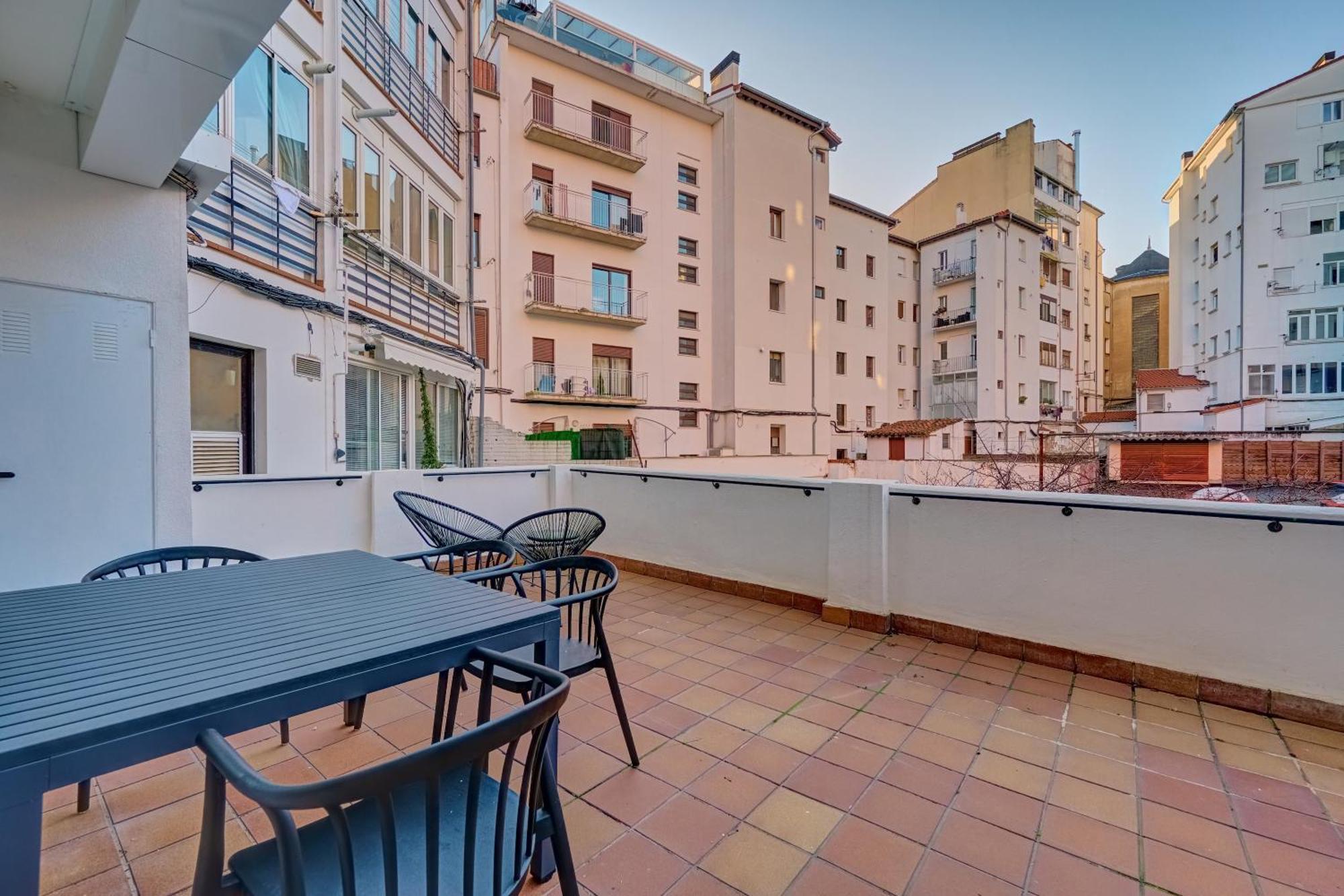 Apartamento El Conde By Clabao Pamplona Exterior foto